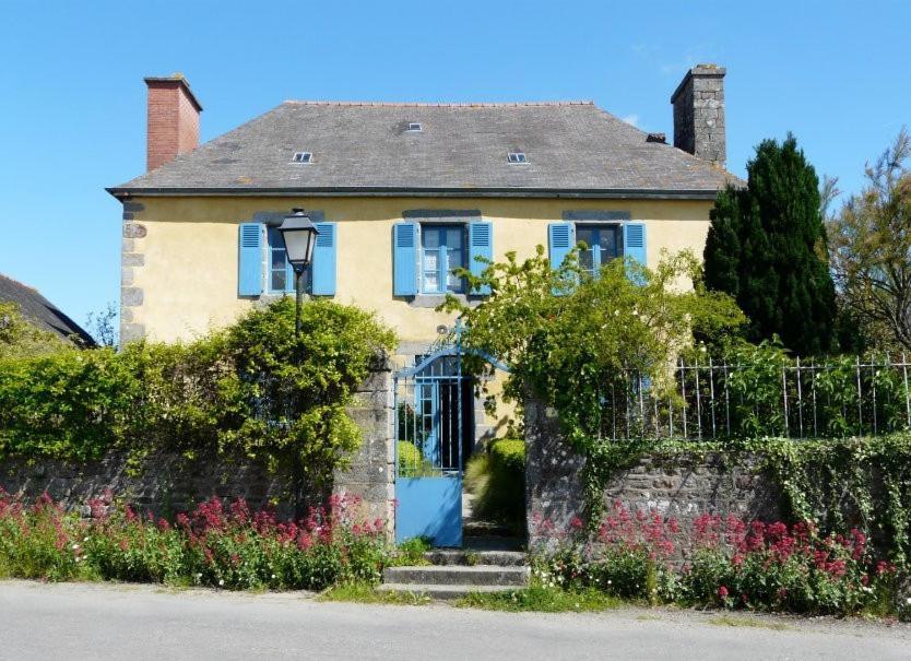 Le Clos Des Anges Dingé Exteriér fotografie
